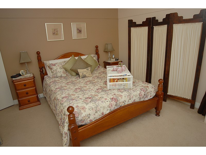 101 Howitt Street, Soldiers Hill VIC 3350