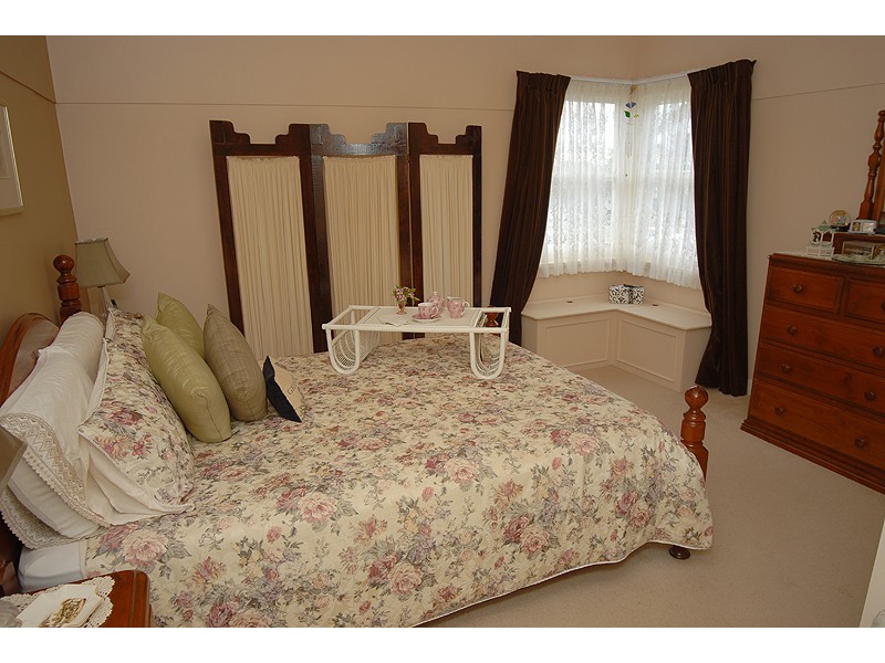 101 Howitt Street, Soldiers Hill VIC 3350