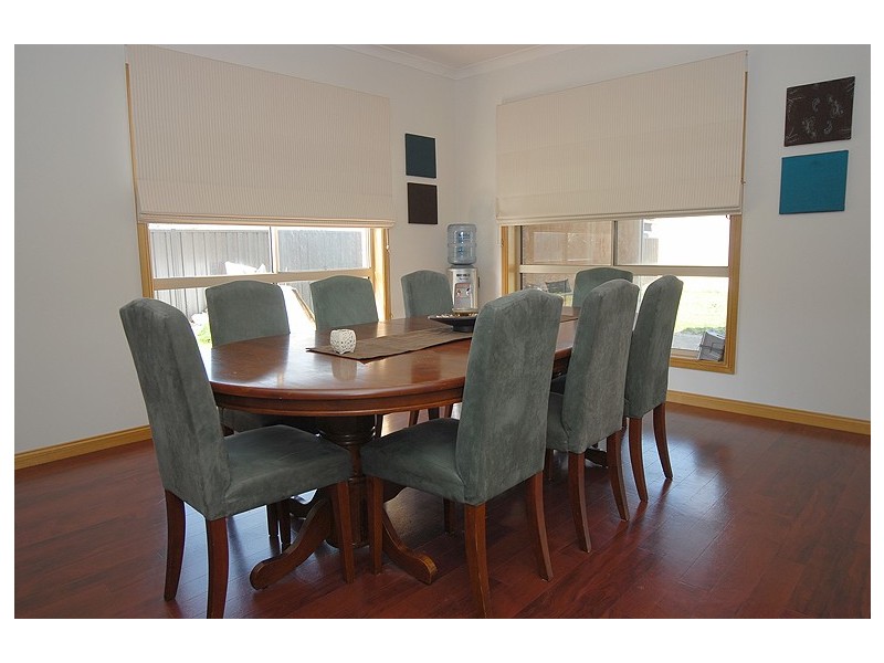 9 Chilton Close, Delacombe VIC 3356