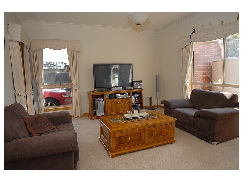 9 Chilton Close, Delacombe VIC 3356