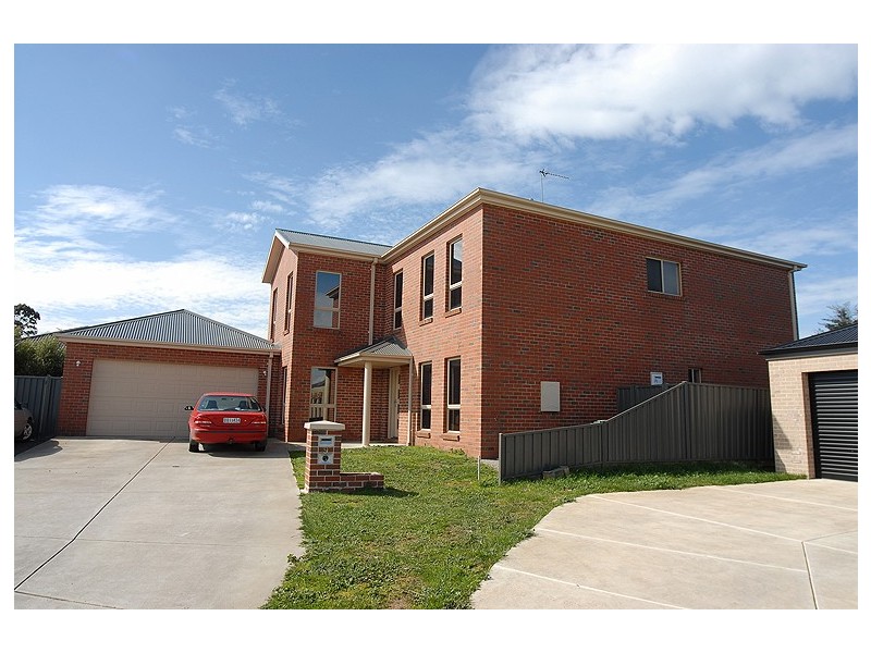 9 Chilton Close, Delacombe VIC 3356