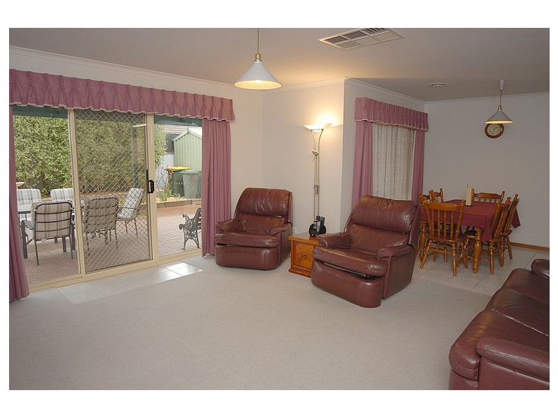 16 Parkside Road, Delacombe VIC 3356