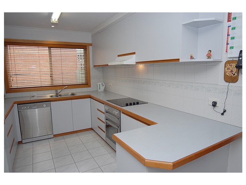 16 Parkside Road, Delacombe VIC 3356