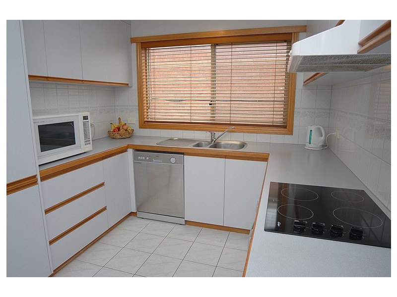 16 Parkside Road, Delacombe VIC 3356