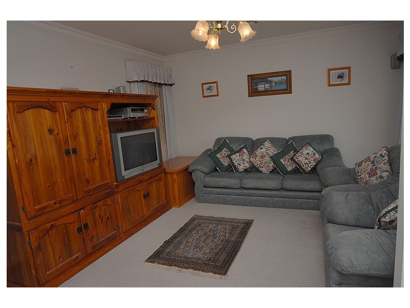 16 Parkside Road, Delacombe VIC 3356