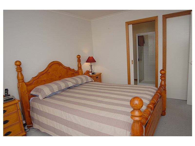 16 Parkside Road, Delacombe VIC 3356