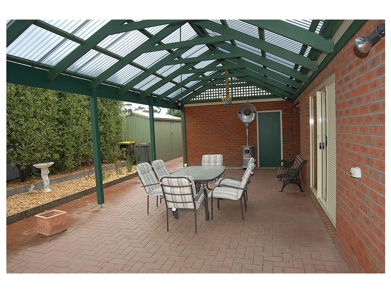 16 Parkside Road, Delacombe VIC 3356