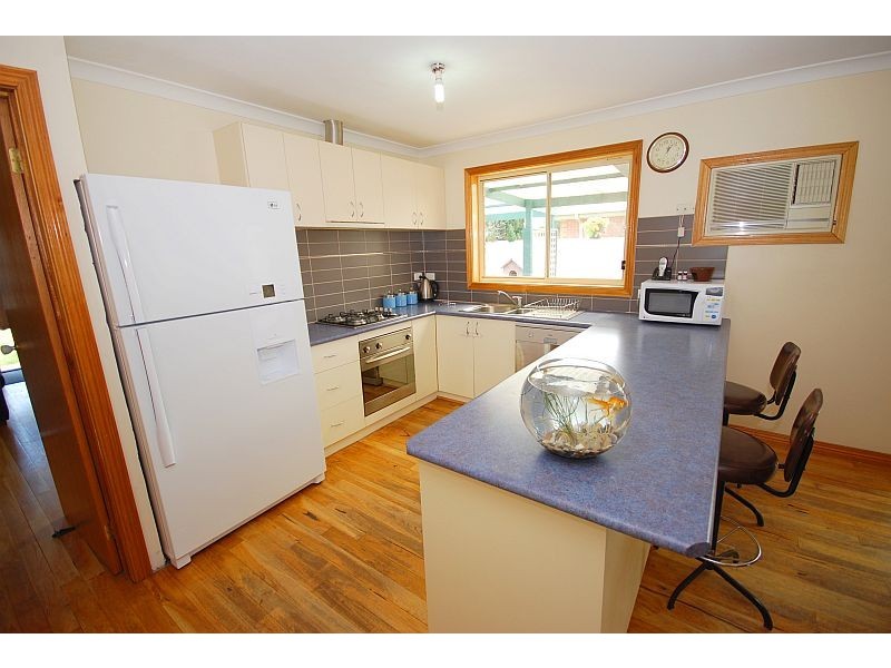 7 James Drive, Delacombe VIC 3356