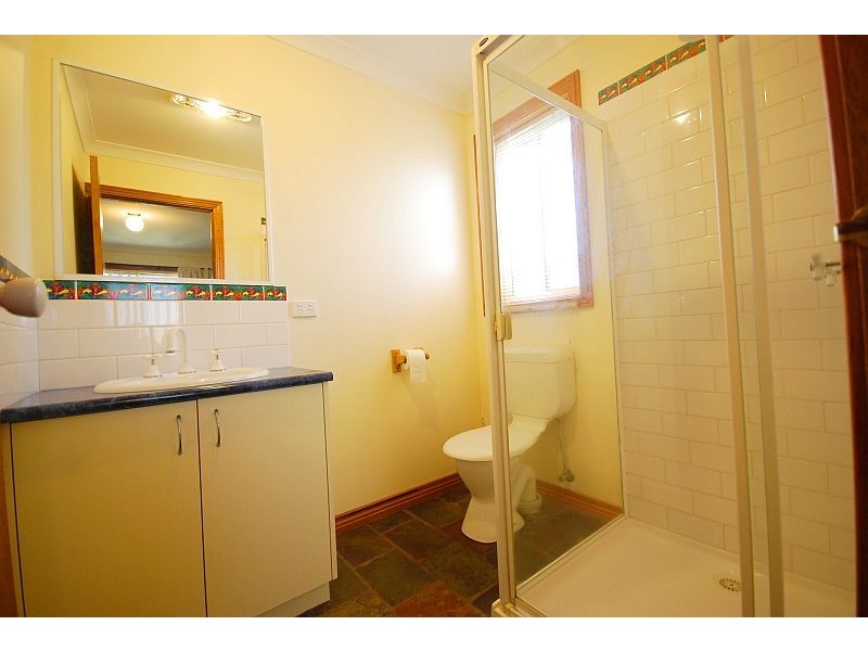 7 James Drive, Delacombe VIC 3356