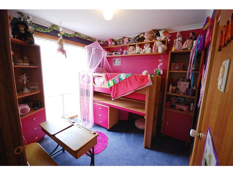 7 James Drive, Delacombe VIC 3356