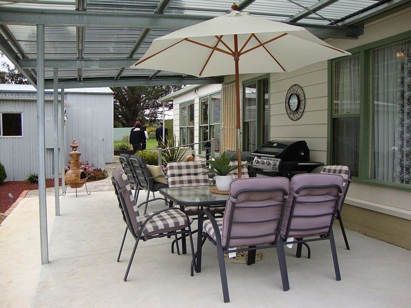 1165 Midland Highway, Sulky VIC 3352