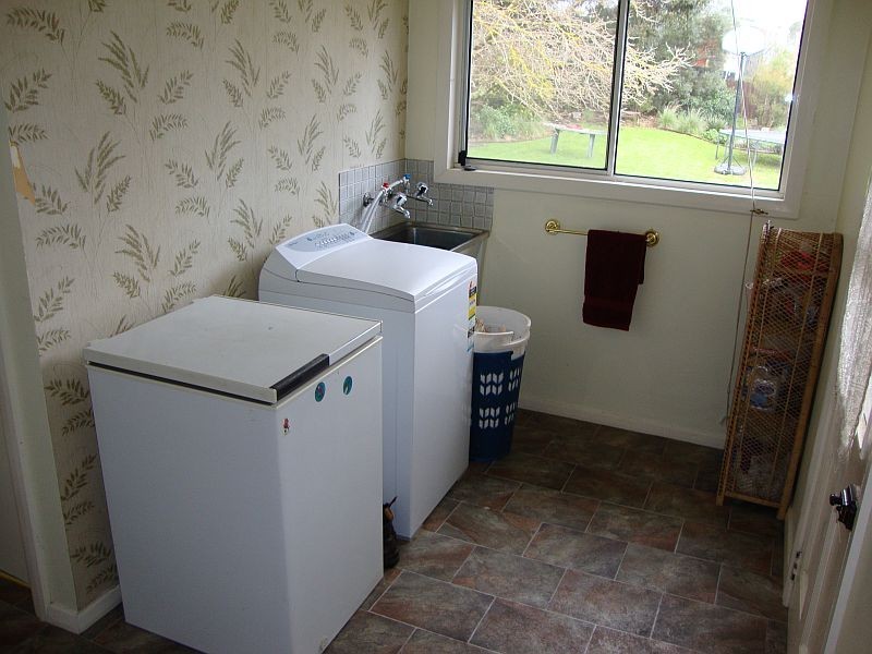 614 Peel Street North, Black Hill VIC 3350