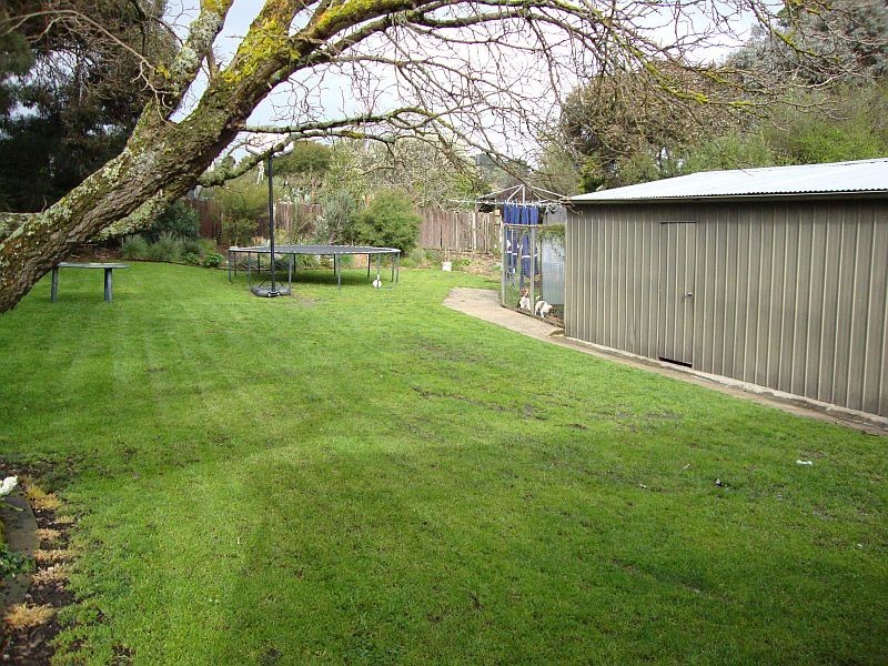 614 Peel Street North, Black Hill VIC 3350