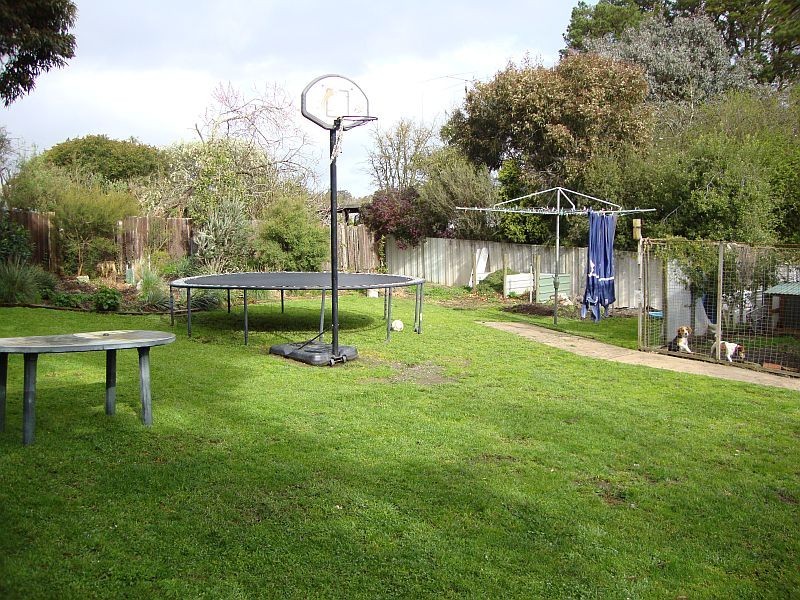 614 Peel Street North, Black Hill VIC 3350