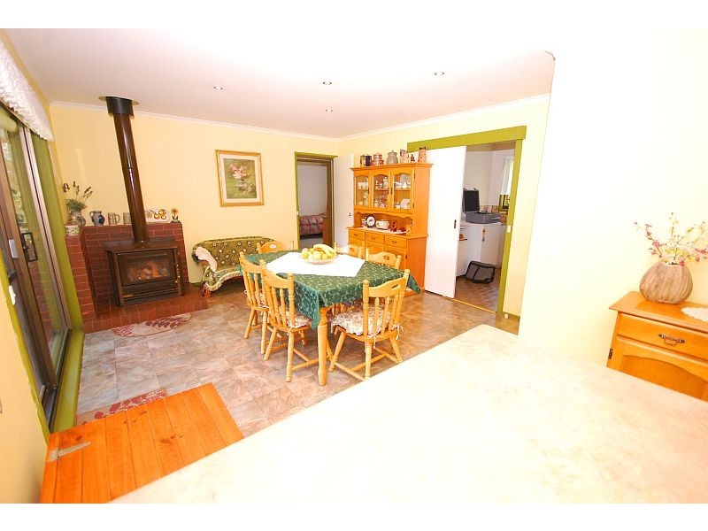 94 Cockatoo Road, Lal Lal VIC 3352