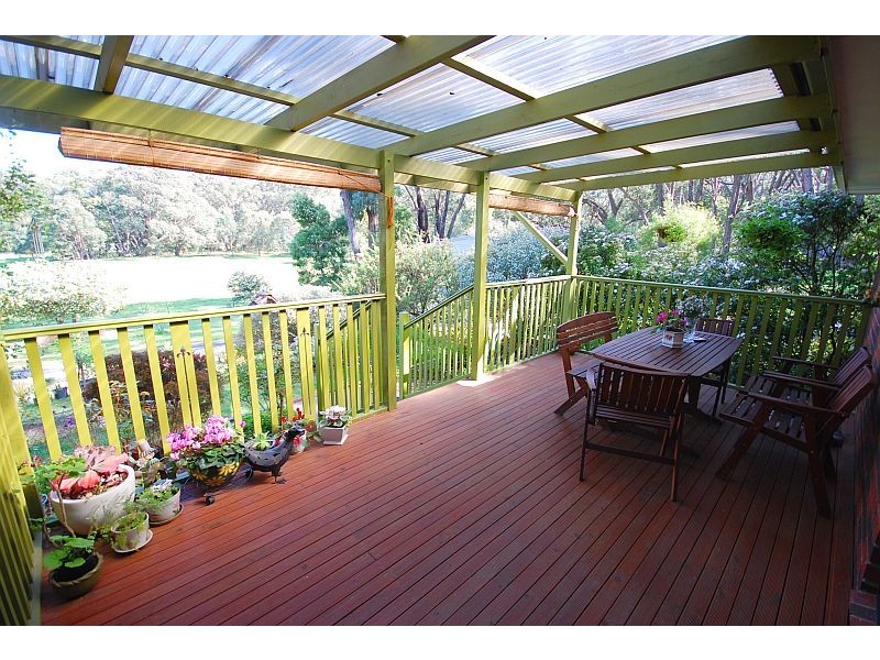 94 Cockatoo Road, Lal Lal VIC 3352