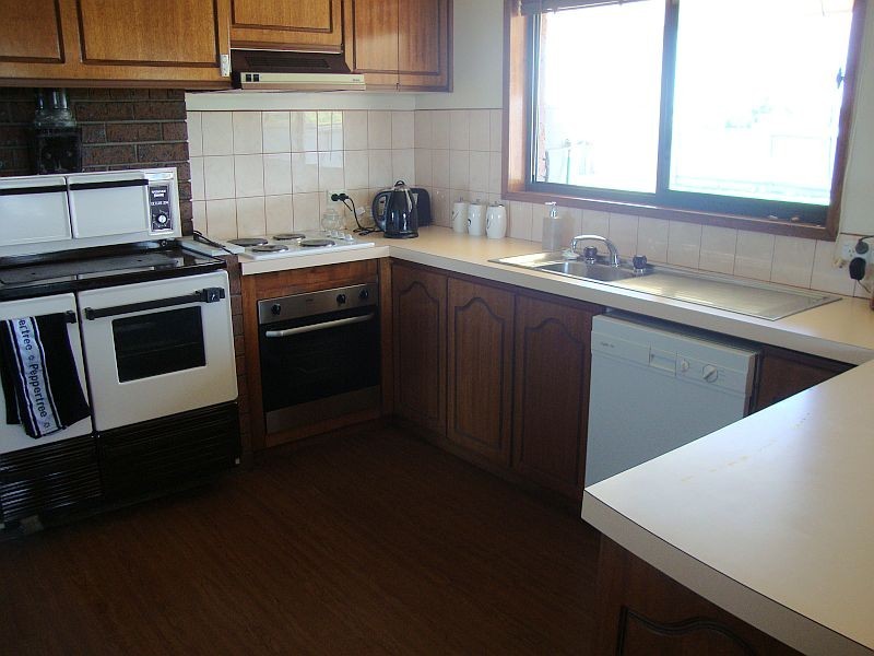 81 Sharpes Road, Miners Rest VIC 3352