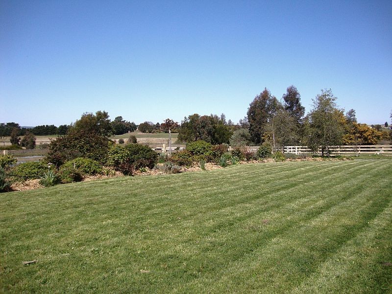 52 Crystal Court, Ross Creek VIC 3351