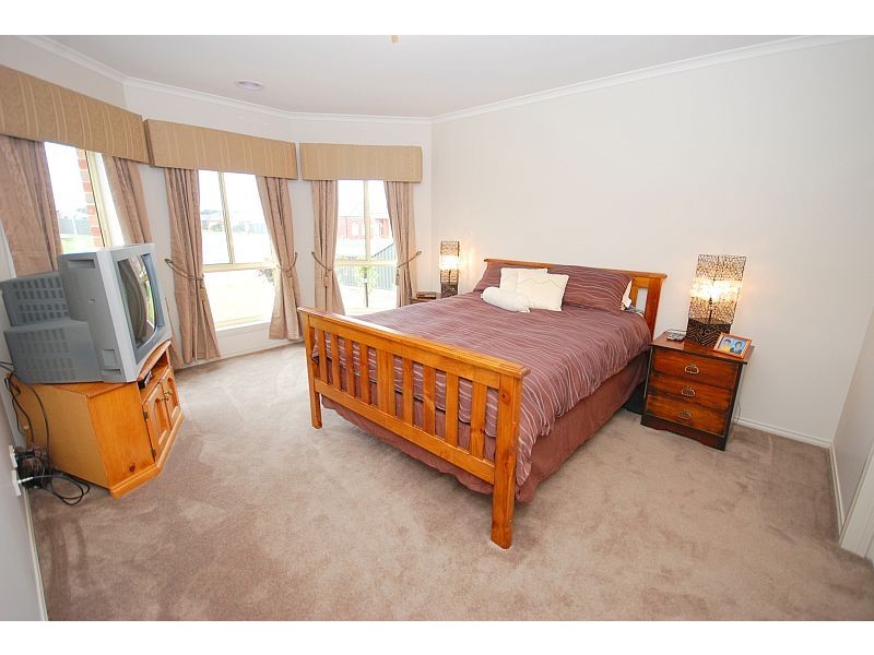 128 Alfredton Drive, Alfredton VIC 3350