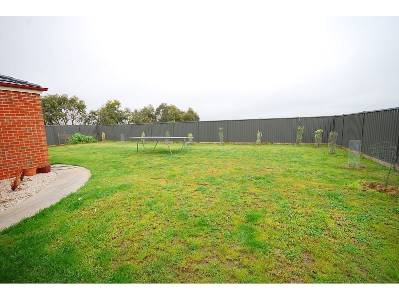 128 Alfredton Drive, Alfredton VIC 3350