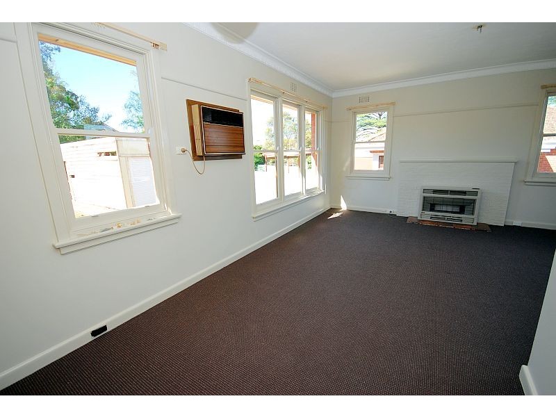 837 Laurie Street, Mount Pleasant VIC 3350