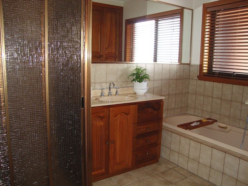 120 Adair Street, Redan VIC 3350