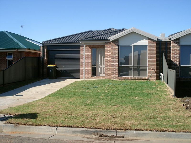 1/33 Mountview Drive, Sebastopol VIC 3356