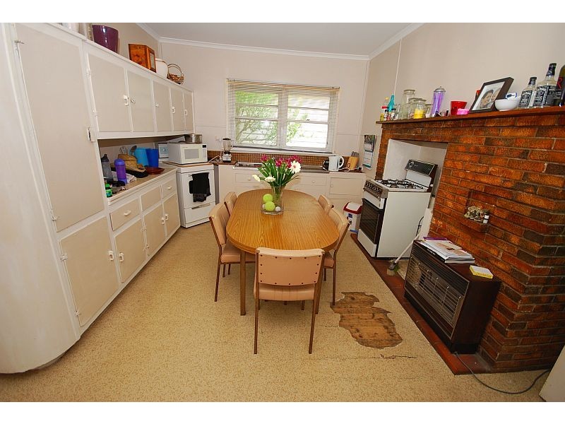 18 College Street, Wendouree VIC 3355