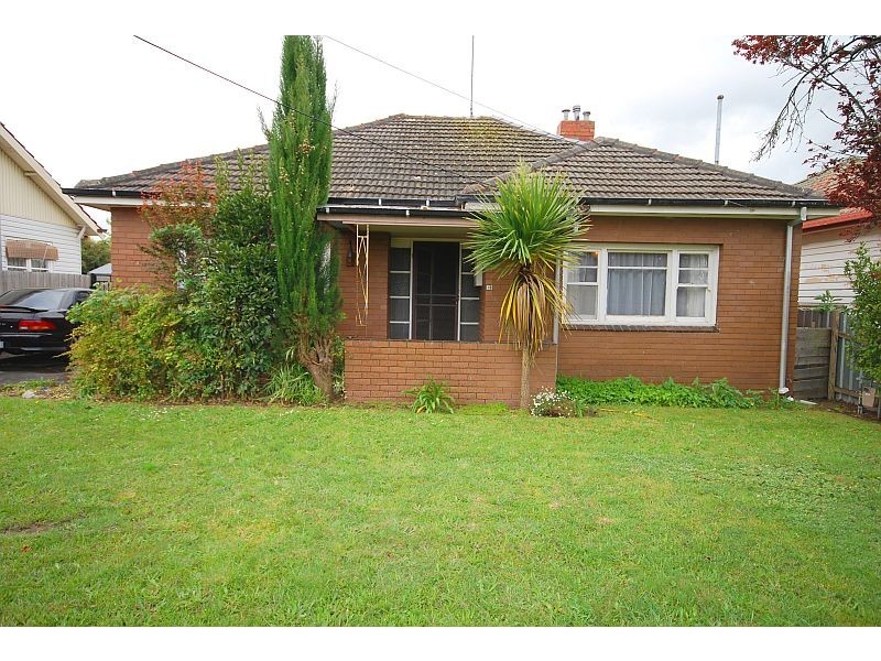 18 College Street, Wendouree VIC 3355