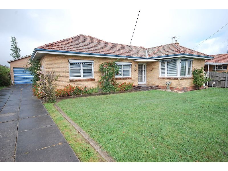 5 Cuthberts Road, Alfredton VIC 3350