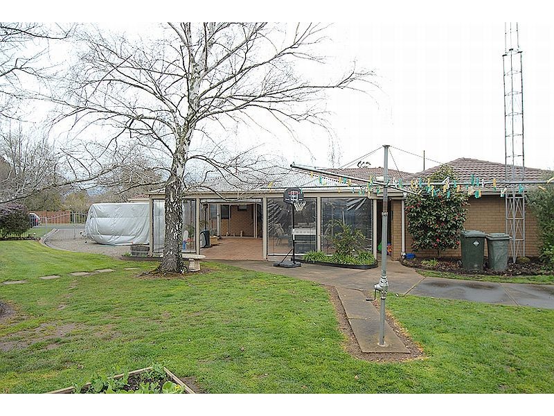 3 Banyule Drive, Delacombe VIC 3356