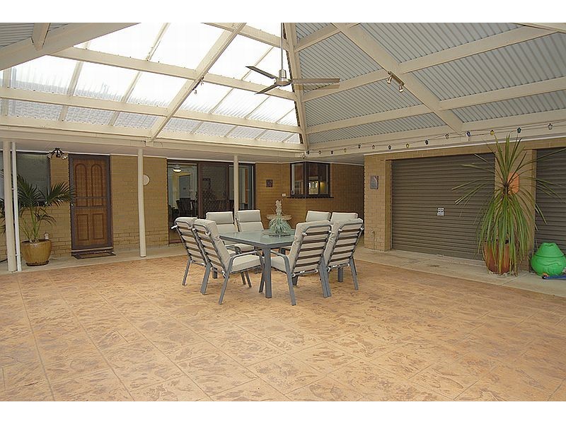 3 Banyule Drive, Delacombe VIC 3356