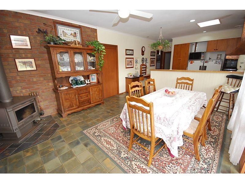 7 Troys Road, Waubra VIC 3352