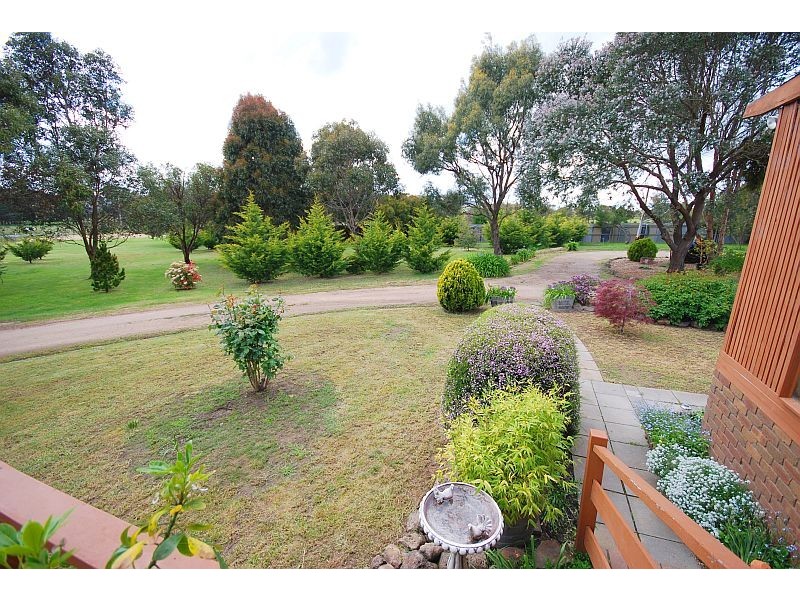 7 Troys Road, Waubra VIC 3352