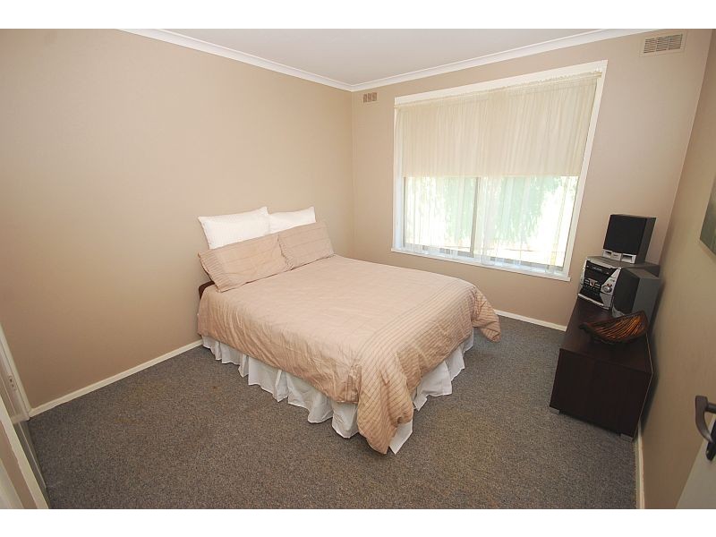 123 Nelson Street, Sebastopol VIC 3356