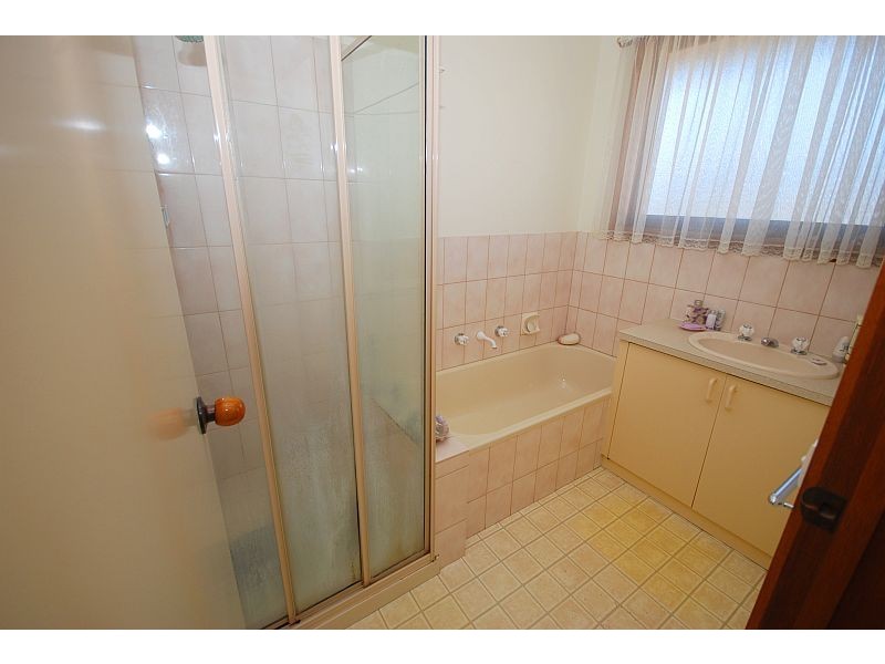 4/104 Vickers Street, Sebastopol VIC 3356