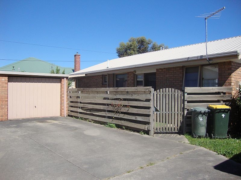 4/104 Vickers Street, Sebastopol VIC 3356