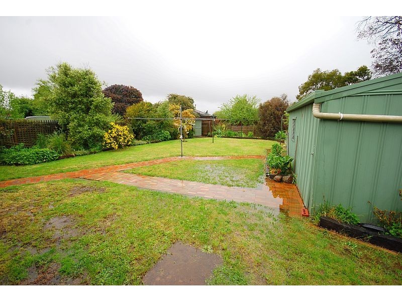 11 Nelson Street, Sebastopol VIC 3356