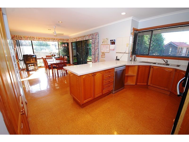 4 Ellerslie Drive, Ballarat North VIC 3350