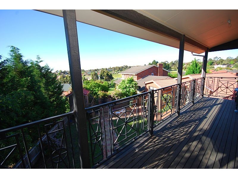 4 Ellerslie Drive, Ballarat North VIC 3350