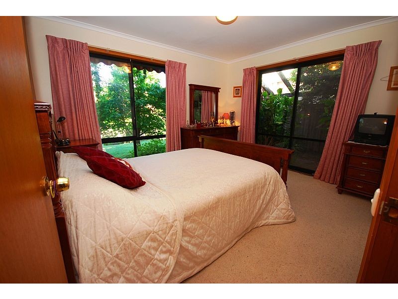 4 Ellerslie Drive, Ballarat North VIC 3350