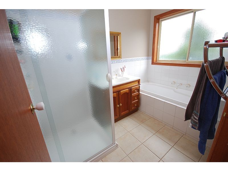 104 Greenhill Road, Mount Helen VIC 3350