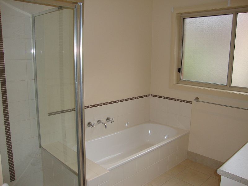 1/320 Joseph Street, Canadian VIC 3350