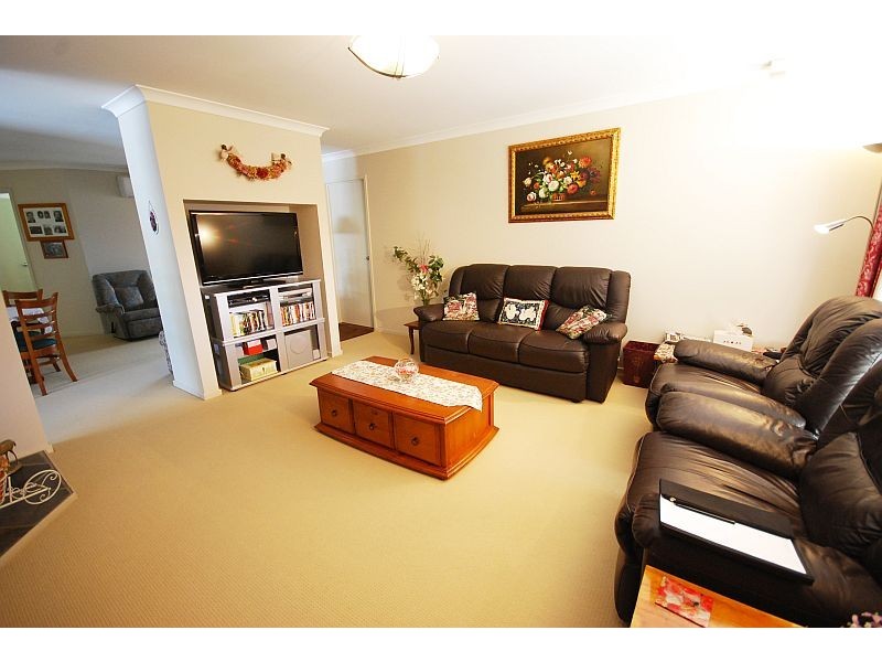 8 Sinclair Street, Beaufort VIC 3373