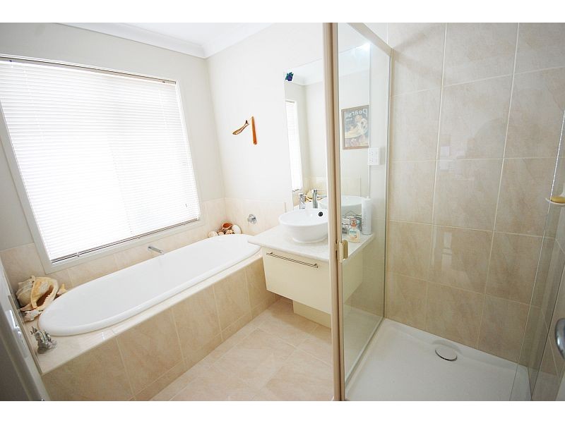 8 Sinclair Street, Beaufort VIC 3373