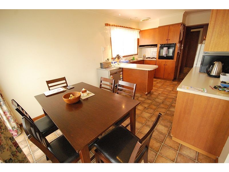 70 Marie Crescent, Wendouree VIC 3355