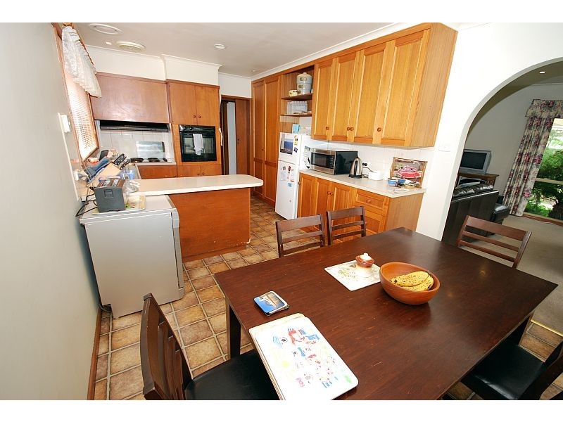 70 Marie Crescent, Wendouree VIC 3355