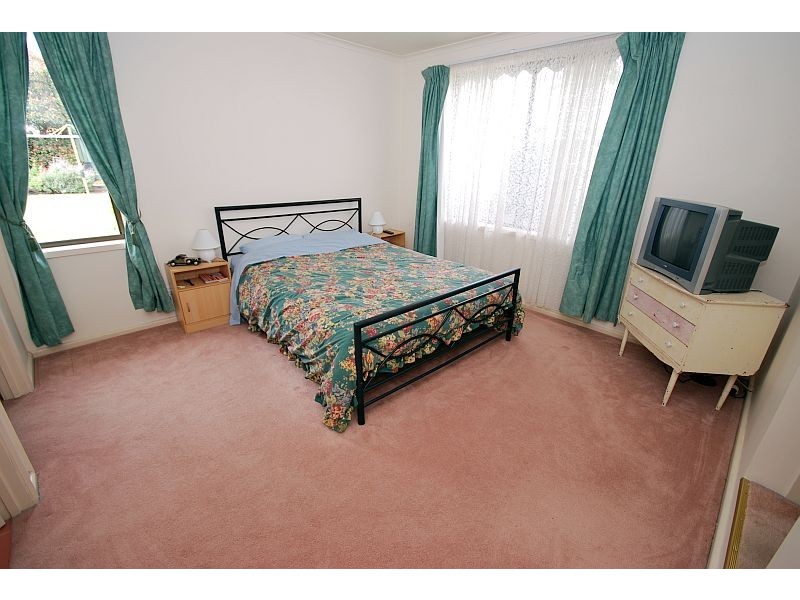 70 Marie Crescent, Wendouree VIC 3355