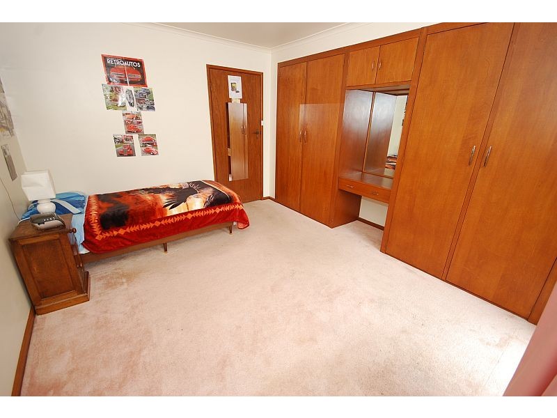 70 Marie Crescent, Wendouree VIC 3355