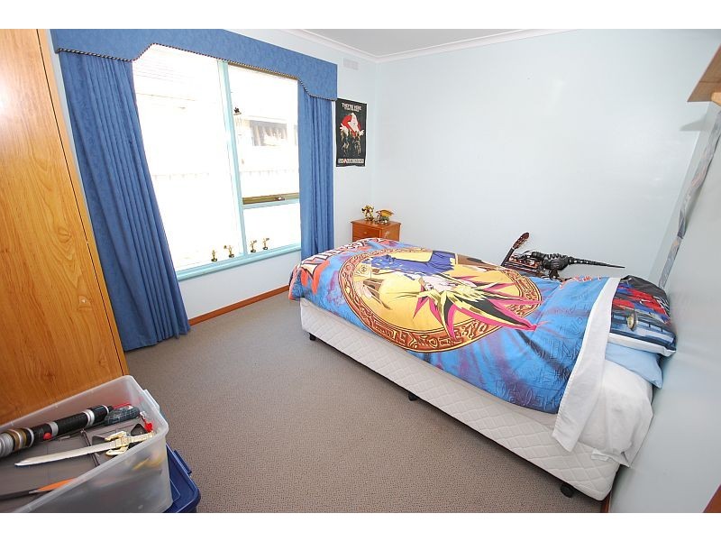 16 Montgomery Street, Wendouree VIC 3355